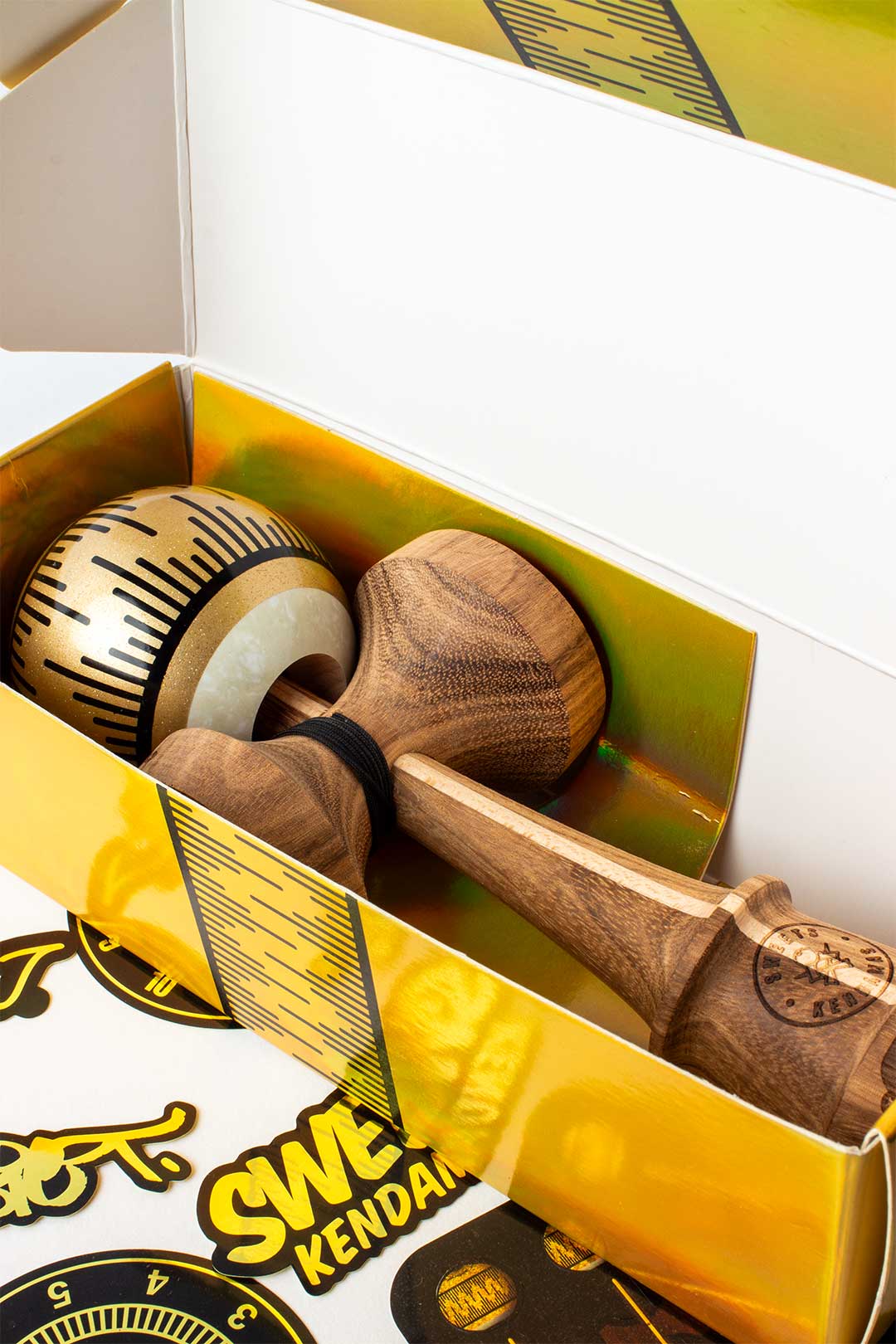 Sweets Kendamas Signature Model Boogie T Gold - AMPED