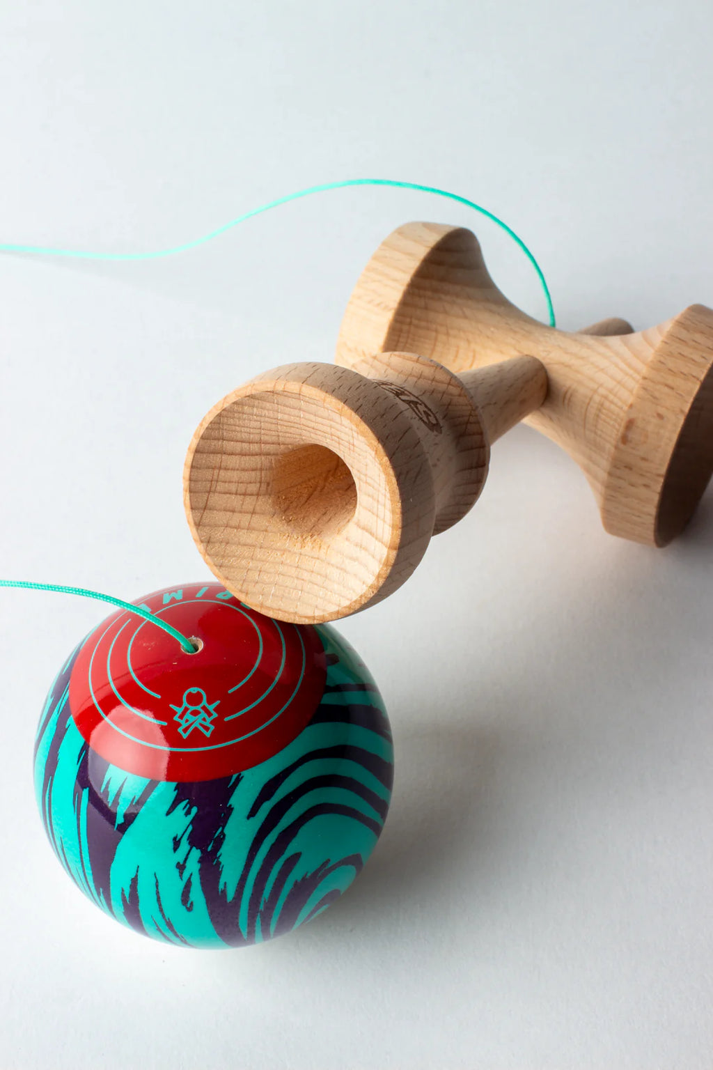 Sweets Kendamas Classic Grain Split - Laser Tag