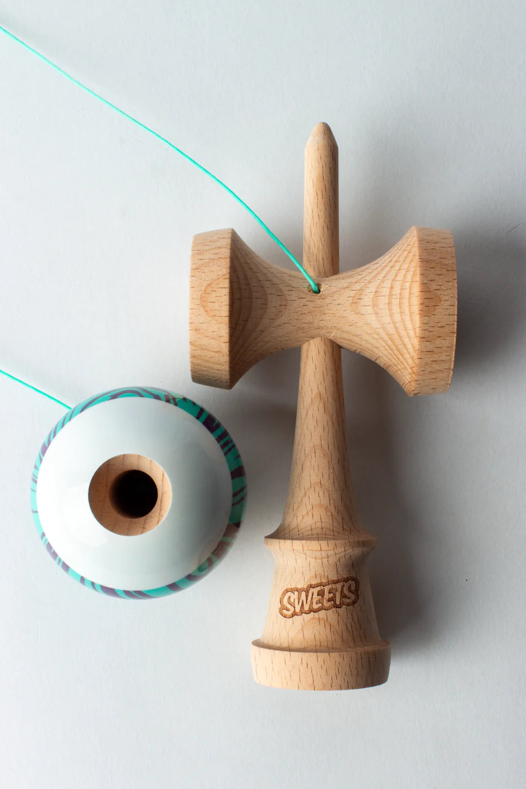 Sweets Kendamas Classic Grain Split - Laser Tag