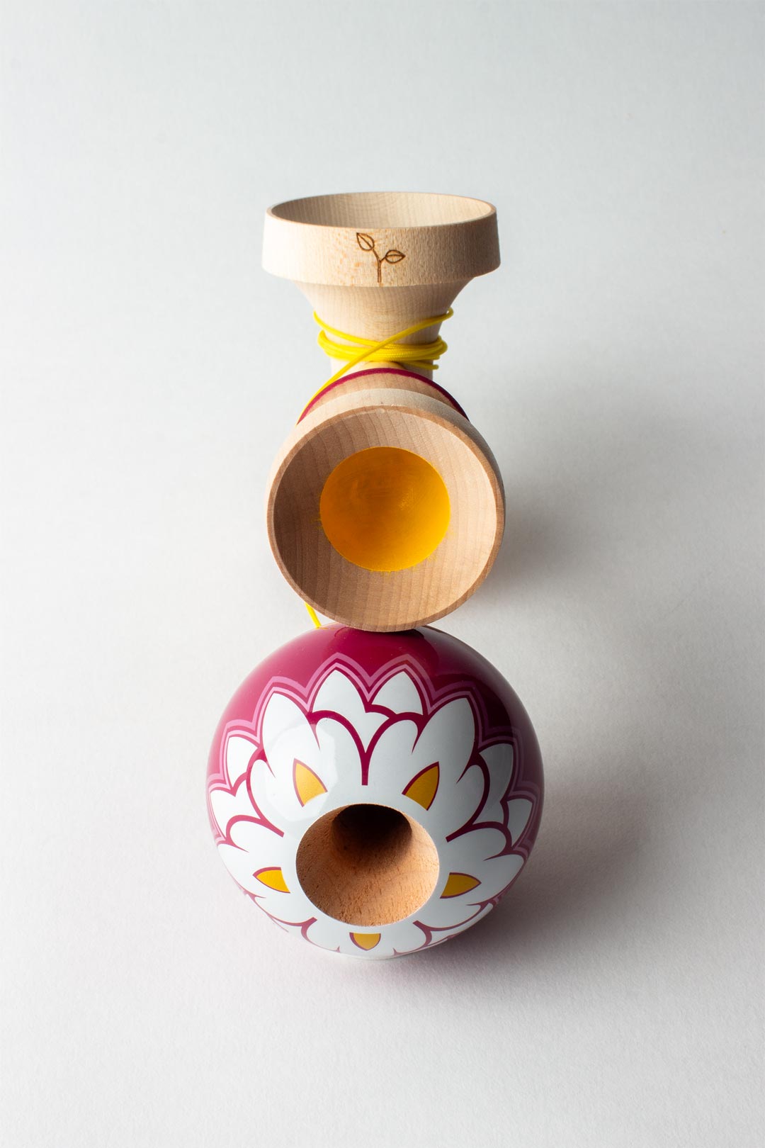 Sweets Kendamas PRO MOD V2 Nonoka Kyodo - Broken Shape - Sticky Clear